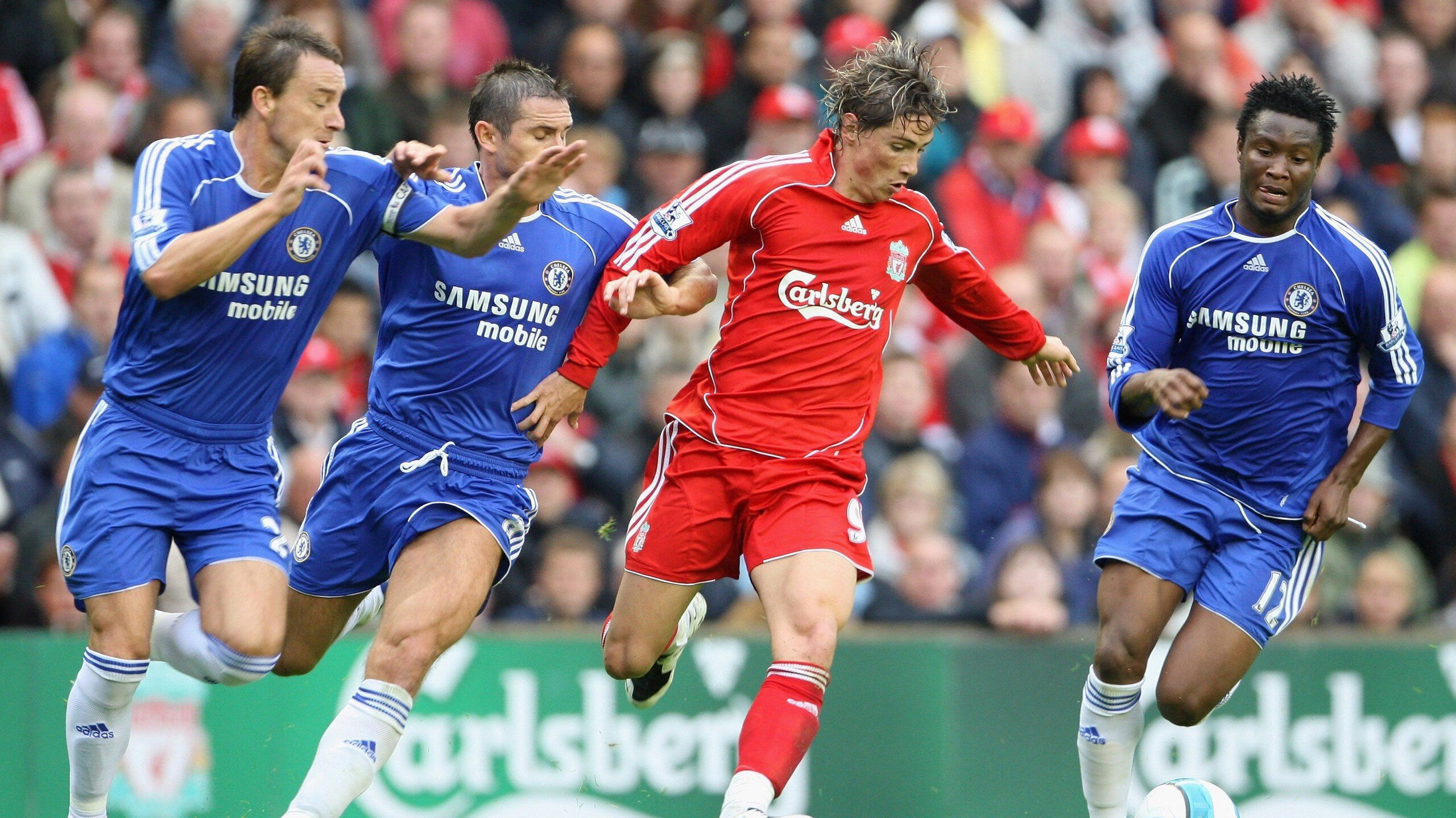 未来足球场馆全面实现绿色节能，环保理念深入人心，足球场建设方案