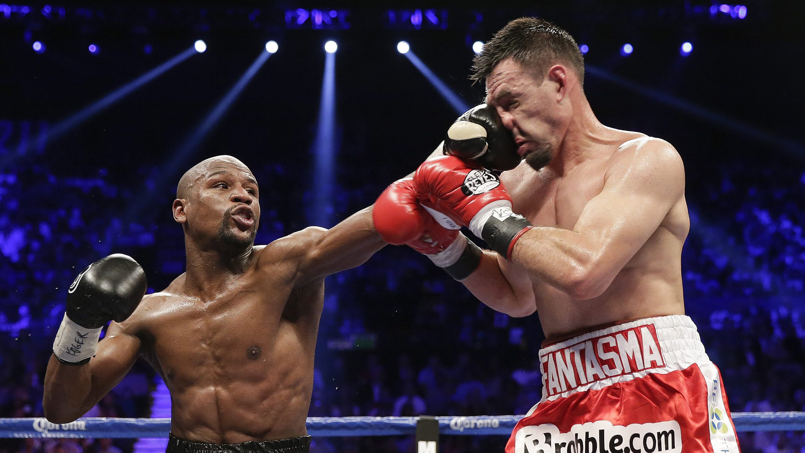 开云ios-英超对决：最后一分钟的天外飞仙，英超经典对决